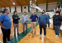 Jóvenes de instituciones deportivas se forman en oficios