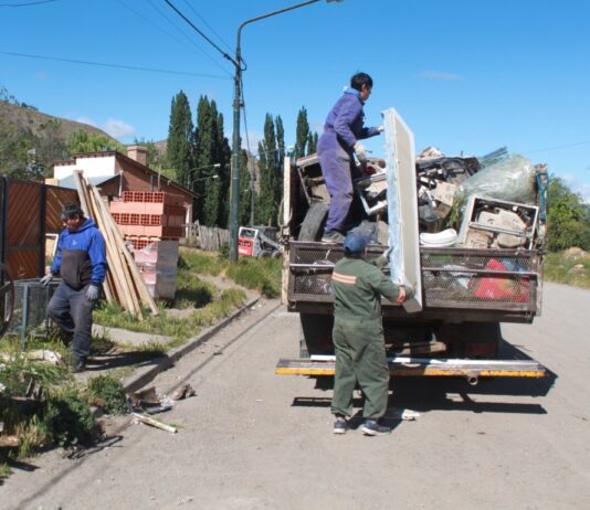 “La Muni cerca tuyo” atendió las demandas de los vecinos del barrio Matadero