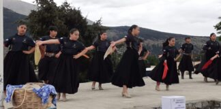 Esquel celebra el Día de la Tradición con música, danza y sabores locales