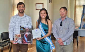 Ingram recibió a embajadora de la Fiesta Nacional de la Flor