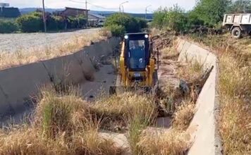 Trevelin: limpian canales y piden que los vecinos mantengan los terrenos baldíos