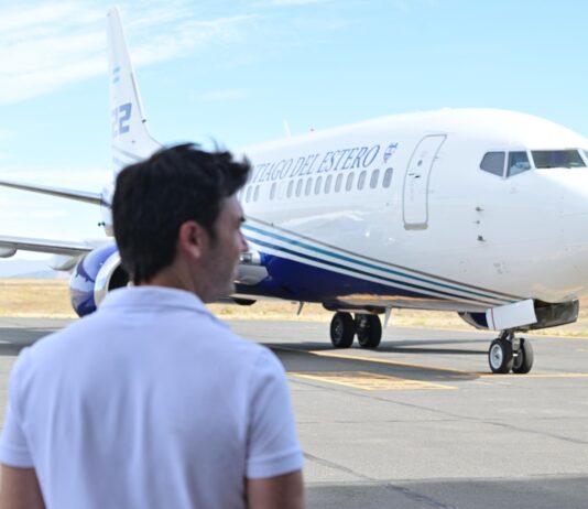 Llegó a Esquel el avión hidrante más grande de Latinoamérica para el combate de los incendios