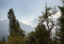 Tras un sábado complejo, se suman recursos y sigue el combate del fuego en Los Alerces