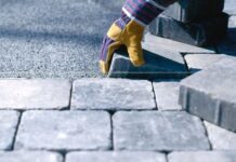 Comienzan a adoquinar distintas calles de Esquel