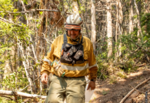 Continúa la movilización de brigadistas en los sectores activos del incendio en el Parque Los Alerces