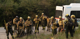Incendio en Los Alerces: el calor y el viento reactivaron todos los frentes