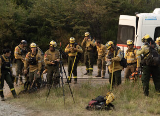 Incendio en Los Alerces: el calor y el viento reactivaron todos los frentes