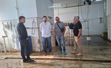 Avanzan las gestiones para que en Gobernador Costa puedan faenar para Esquel y Trevelin