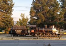 Retirarán la locomotora ubicada en la plazoleta de avenida Ameghino