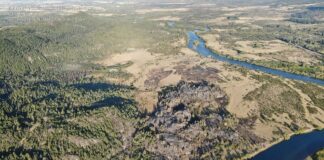 Los Alerces: sigue el combate contra el fuego en La Tapera y Puerto Café