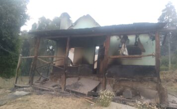 La comunidad de Villa Lago Rivadavia se organizó para ayudar a la única familia que perdió su casa por el incendio