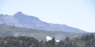 Continúa el combate del fuego en la zona sur del Parque Los Alerces