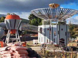 Advierten que aún no pueden utilizarse los juegos de la Plaza del Cielo