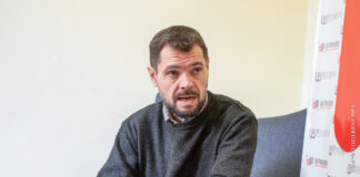 Raposeiras: “No ponemos palos en la rueda, es el Ejecutivo el que no se hace cargo de sus errores y nos traslada el fardo a nosotros”