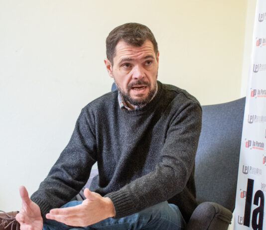 Raposeiras: “No ponemos palos en la rueda, es el Ejecutivo el que no se hace cargo de sus errores y nos traslada el fardo a nosotros”