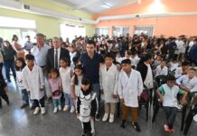 Torres inauguró el Ciclo Lectivo 2026 en Camarones