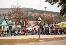 Con la ley de glaciares y los incendios forestales de trasfondo, marcha el “No a la Mina”
