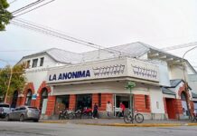 La Anónima incorpora doce sucursales de hipermercados Libertad