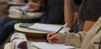 Abren inscripción para mayores de 25 años sin secundario que quieran estudiar nivel superior