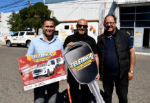 Lotería entregó una camioneta y una casilla rodante al ganador del Super Telebingo de fin de año