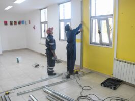 Realizan trabajos de mejora en la Escuela Experimental 2005