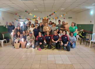 Bomberos de Esquel brindaron una charla sobre RCP y uso de DEA