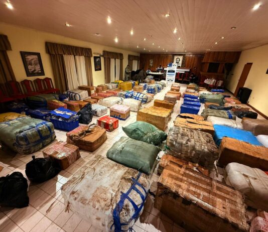 Secuestran millonario cargamento de mercaderías de contrabando