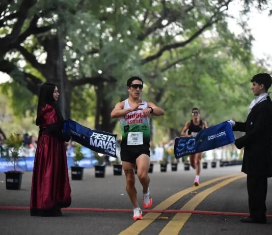 El esquelense Joaquín Arbe conquistó los 10K de las Fiestas Mayas