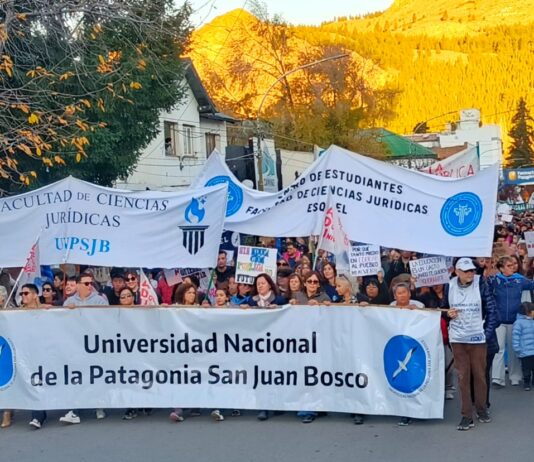 Con un paro, universitarios transitaron una nueva semana de protesta contra el gobierno