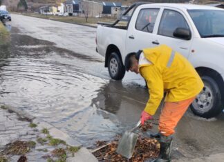 Realizan limpieza de pluviales y alcantarillas para prevenir la acumulación de agua