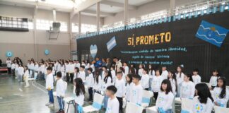 Las escuelas de Chubut comenzaron los actos de Promesa de Lealtad a las Banderas Nacional y Provinci