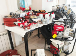 La Embajada de Alemania entregó aporte para los Bomberos de Esquel