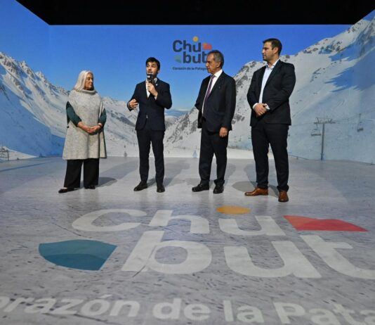 Torres sostuvo que “esta temporada invernal va a ser un antes y un después para el turismo de Chubut”