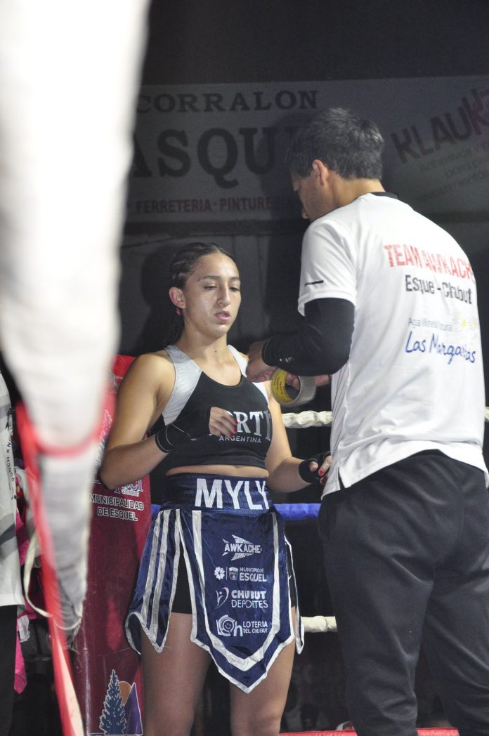 Myly Gonzalez (2)