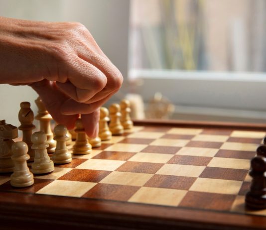 Trevelin organiza un nuevo torneo de ajedrez en homenaje a Eduardo Bjerring