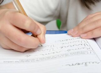 Educación invita a participar del concurso de escritura “Alumnitos: Argentina, te escuchamos”