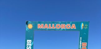 Ana Paula Asenjo cumplió un sueño en Mallorca y llevó el nombre de Trevelin a las aguas abiertas internacionales