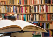 La Biblioteca Municipal celebra sus 90 años con un Conversatorio de Escritores Locales