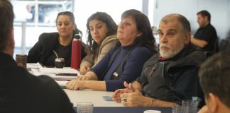 El Gobierno informó acuerdo salarial y recategorizaciones para auxiliares de la Educación
