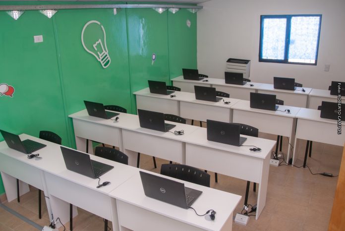 punto digital inauguraciòn barrio estación (7)