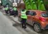 Inhabilitan al conductor que permitió que su hija menor manejara