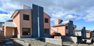 Anunciaron la construcción de 60 viviendas y 650 nuevas conexiones de gas en Esquel