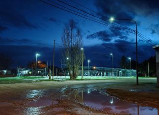 Trabajan en la recuperación de playones deportivos municipales