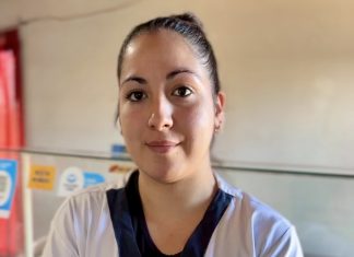 Una emprendedora de Las Plumas puso en marcha su propia pollería