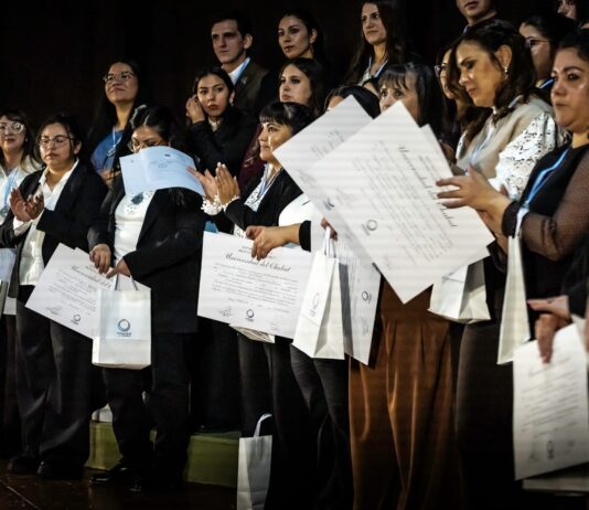 La Universidad del Chubut cierra su ciclo de colaciones de grados 2026 en Esquel