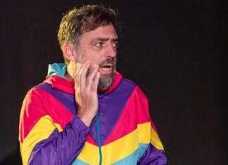 “Noche de Bar”: improvisación, juegos y humor en Rider
